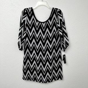 NWT I.N. San Francisco Black and White Chevron Dress